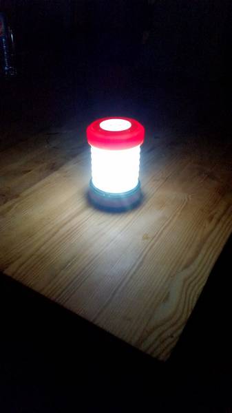 lampe manivelle soufflet en mode sougglet de nuit : Excellent éclairage