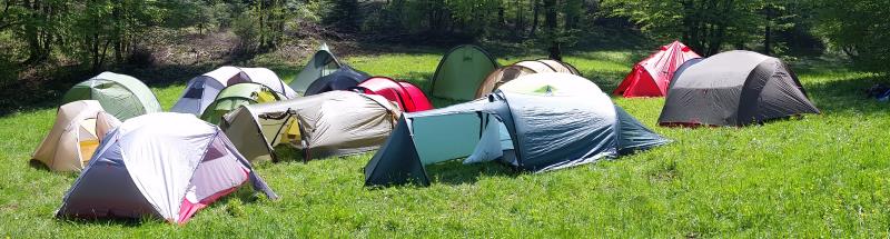 Panorama des 15 tentes du comparatif des tentes familialles Carnets d'aventures 44